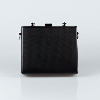 Siyah Tırtıklı Desenli Deri Kutu Çanta V294