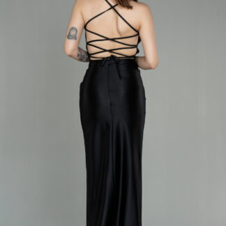 Siyah Sırt Dekolteli Yırtmaçlı Uzun Saten Abiye ABU2800