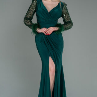 Zümrüt Yeşili Pullu Uzun Kol Yırtmaçlı Abiye Elbise ABU3008