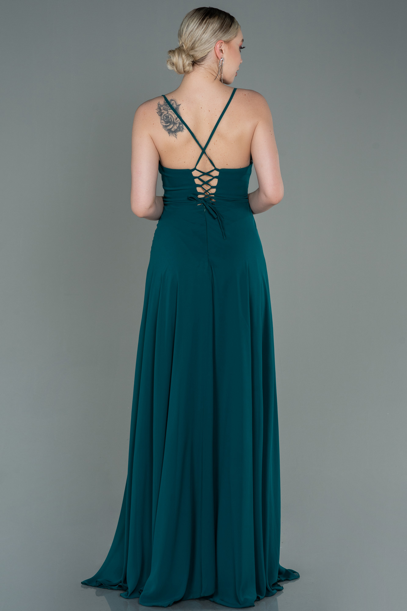 Zümrüt Yeşili Bacak Ve Sırt Dekolteli Şifon Abiye ABU1305 - Görsel 2