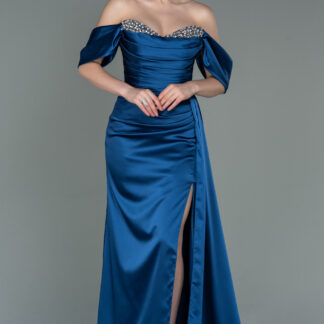 İndigo Kayık Yaka Yırtmaçlı Uzun Saten Abiye ABU2661