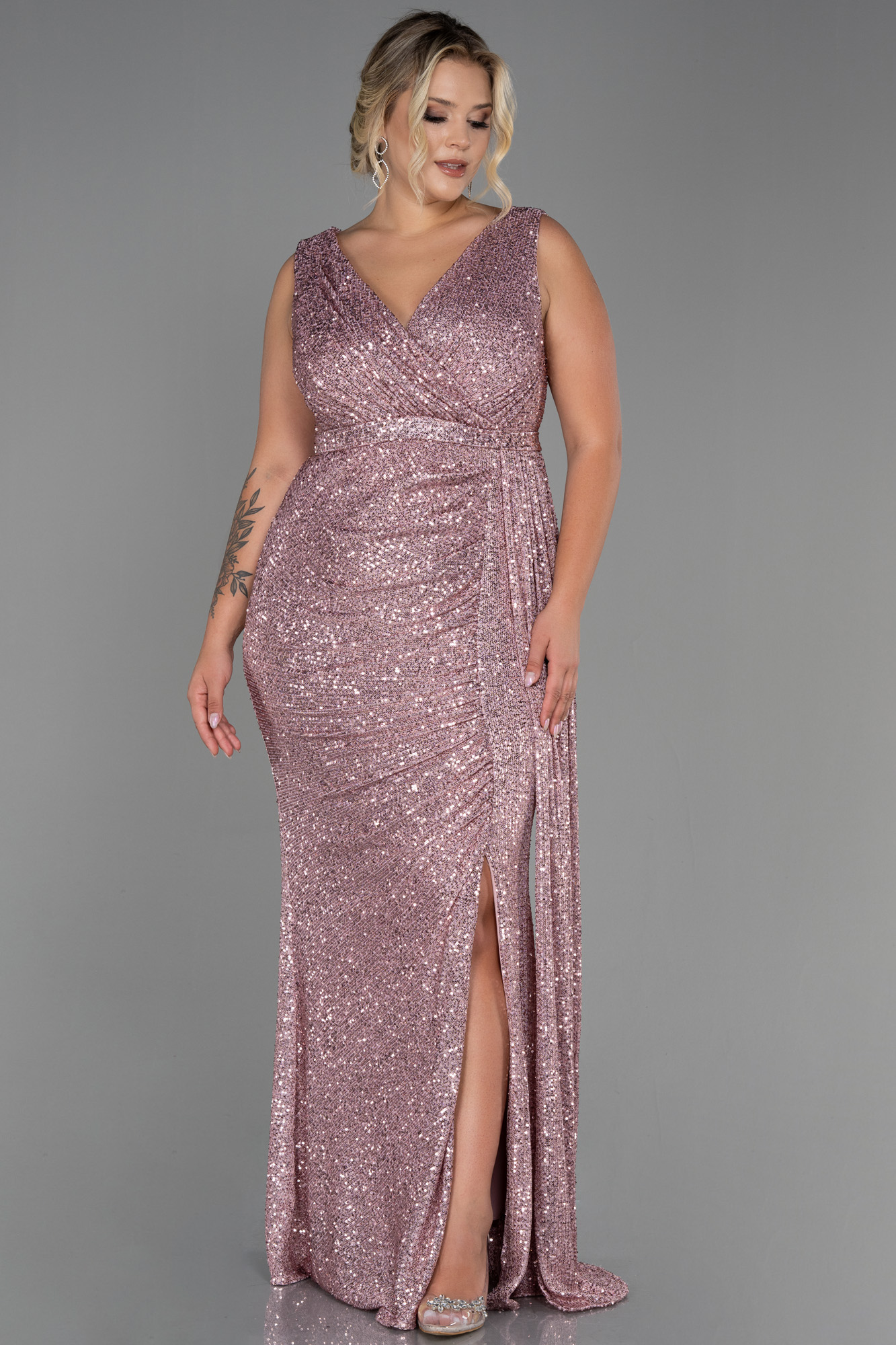 Pudra Kolsuz Kruvaze Yaka Uzun Pullu Büyük Beden Abiye ABU3194