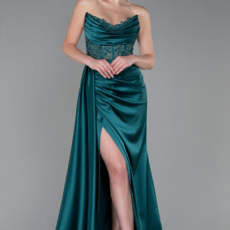 Zümrüt Yeşili Straplez Drapeli Uzun Saten Abiye ABU5314