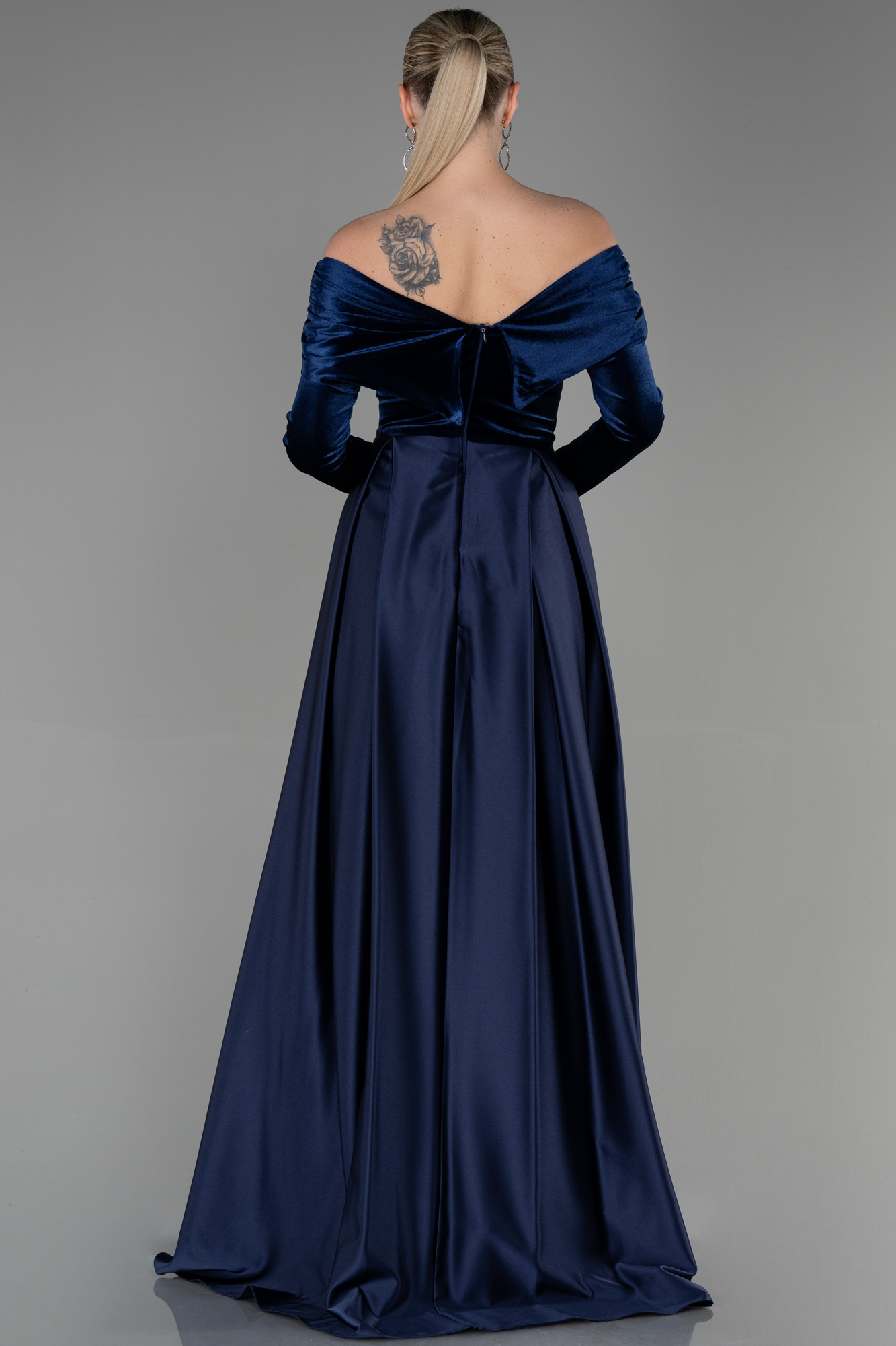 Lacivert Kadife Uzun Kol Saten Abiye Elbise ABU2083 - Görsel 2