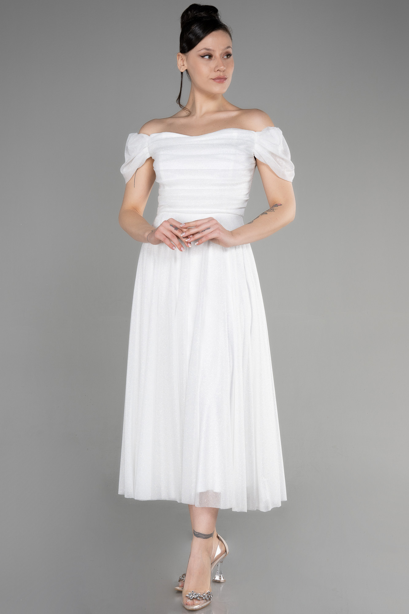 Ekru Kayık Yaka Göğüs Drapeli Midi Simli Davet Elbisesi ABK1978