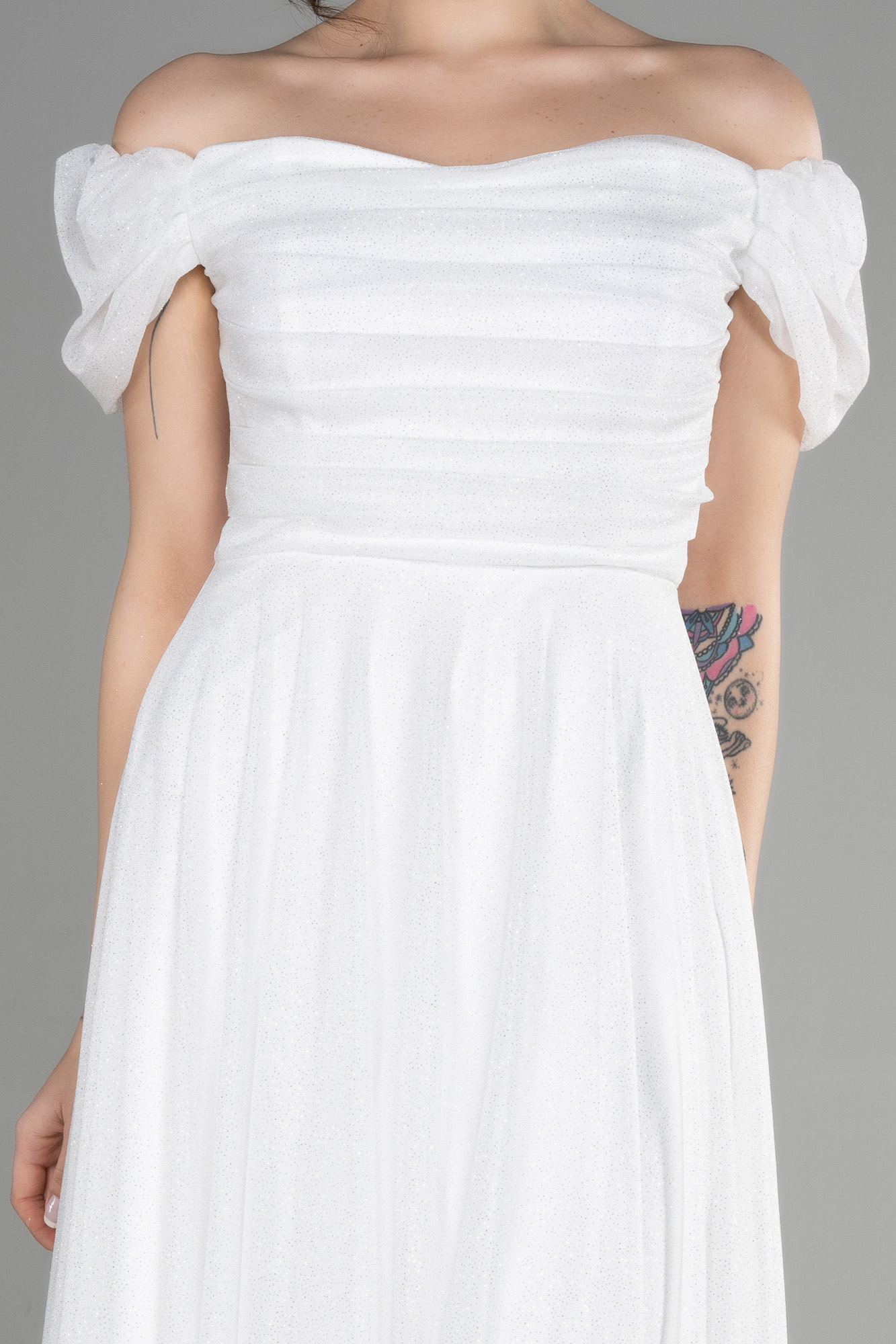 Ekru Kayık Yaka Göğüs Drapeli Midi Simli Davet Elbisesi ABK1978 - Görsel 3