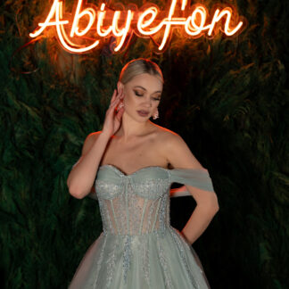 Mint Kayık Yaka Üstü İşlemeli Uzun Özel Tasarım Abiye ABU3664