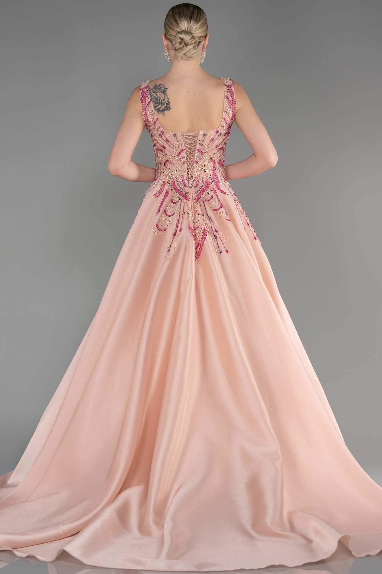 Pudra İşlemeli Kare Yaka Uzun Özel Tasarım Abiye ABU3746 - Görsel 2