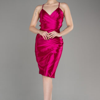 Fuşya Sırt Dekolteli Saten Kısa Davet Elbisesi ABK2078