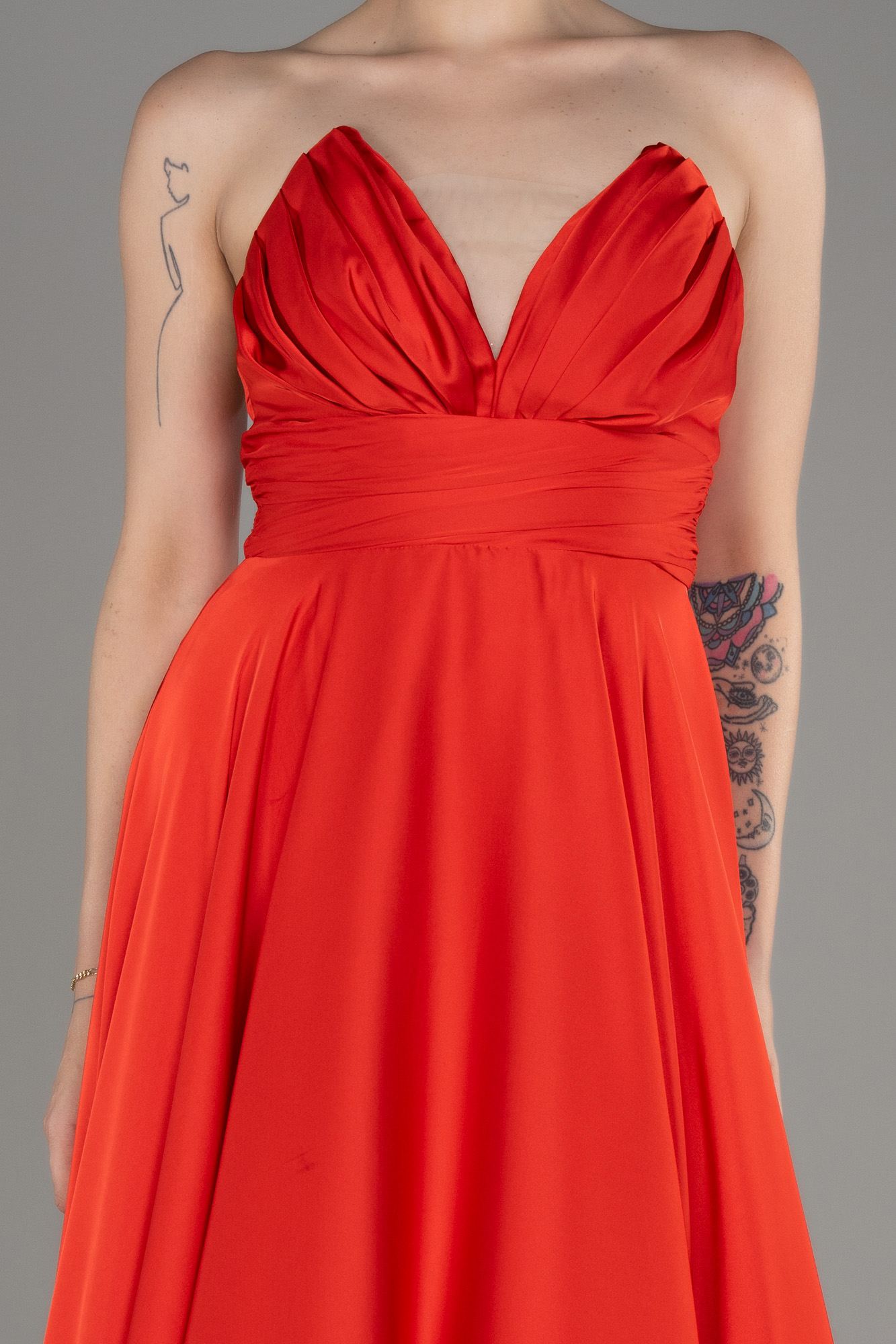 Mercan Straplez Uzun Saten Abiye Elbise ABU3965 - Görsel 3