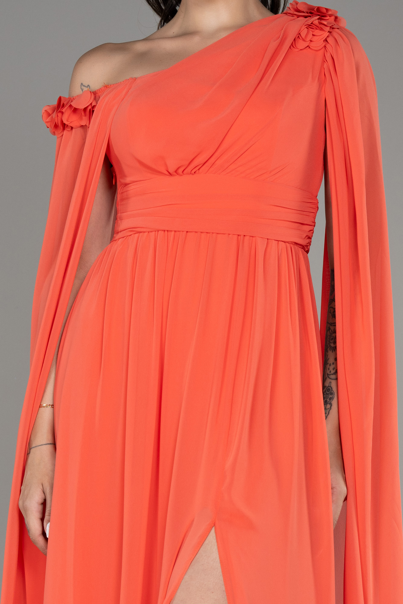 Orange Bacak Ve Omuz Dekolteli Şallı Uzun Şifon Abiye ABU4001 - Görsel 3