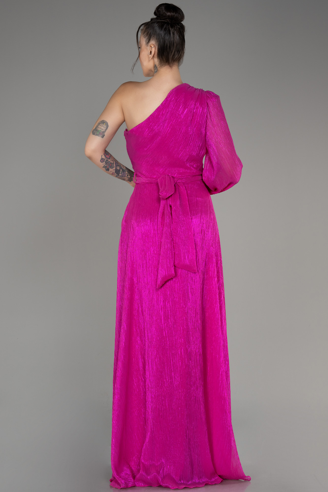 Fuşya Tek Kol Kemerli Uzun Şifon Abiye ABU4037 - Görsel 2