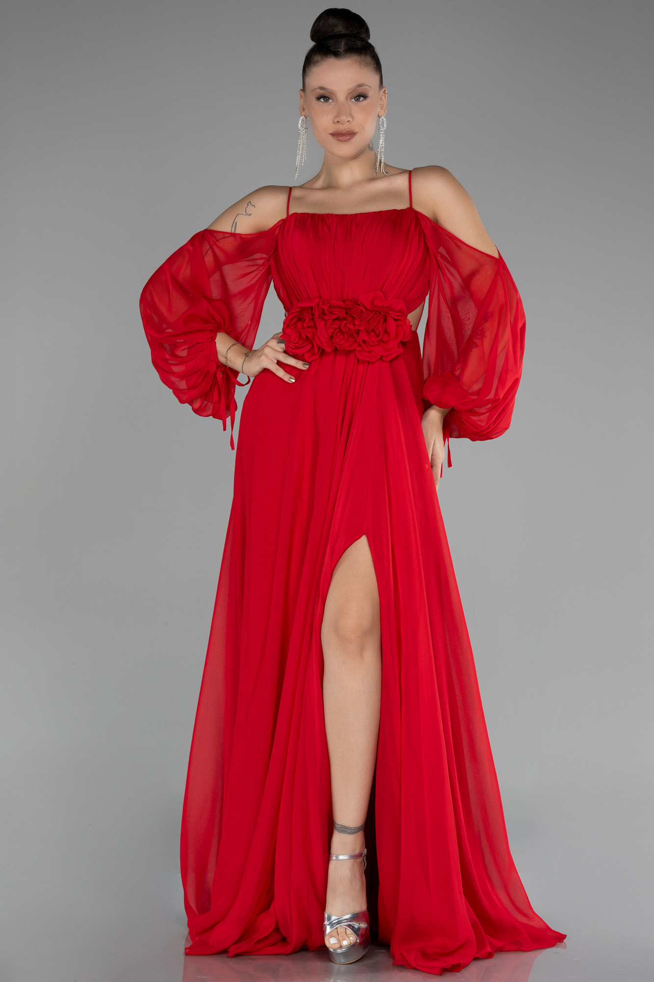 Siyah Bacak Ve Omuz Dekolteli Uzun Kol Şifon Abiye ABU4165 - Görsel 5