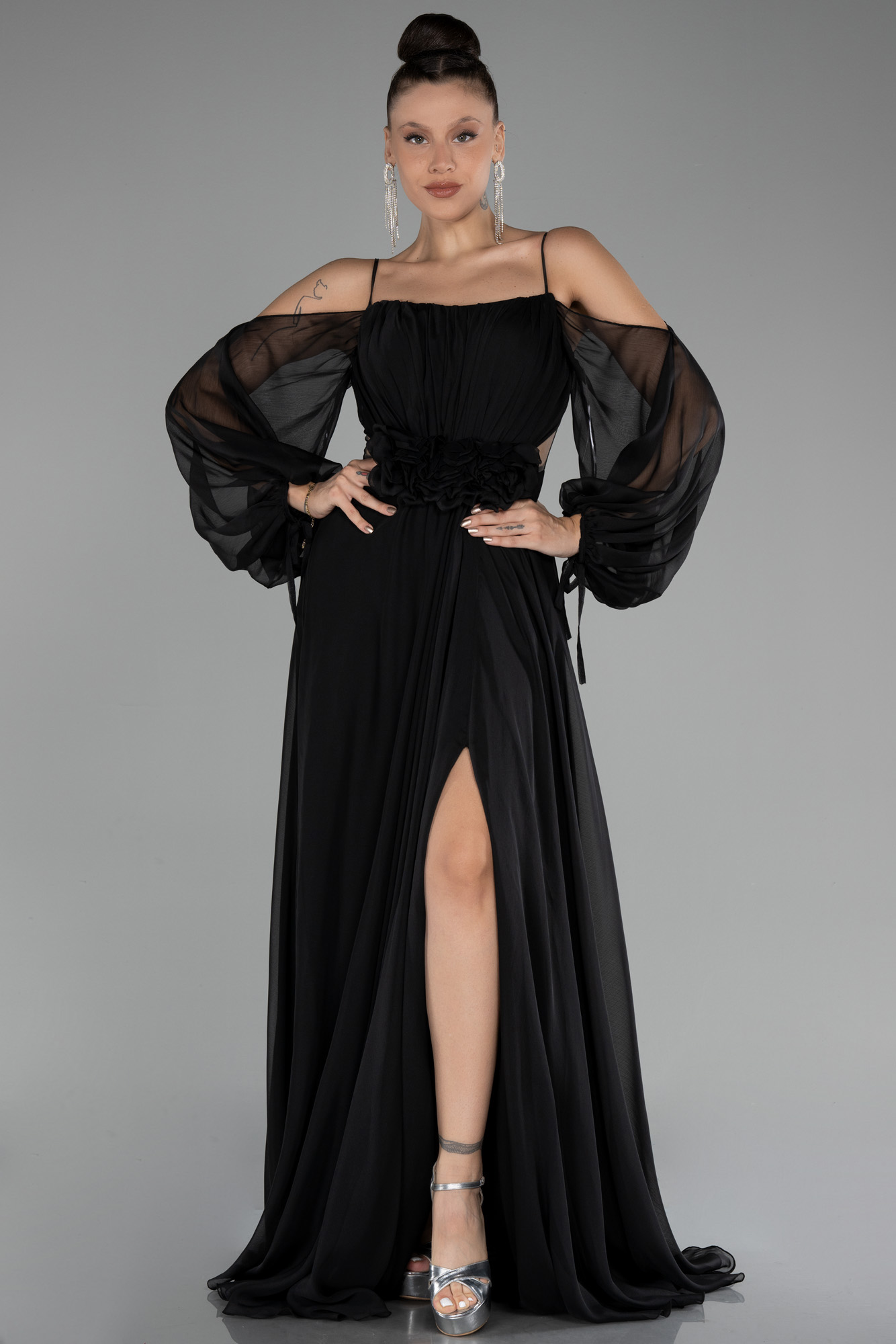 Siyah Bacak Ve Omuz Dekolteli Uzun Kol Şifon Abiye ABU4165