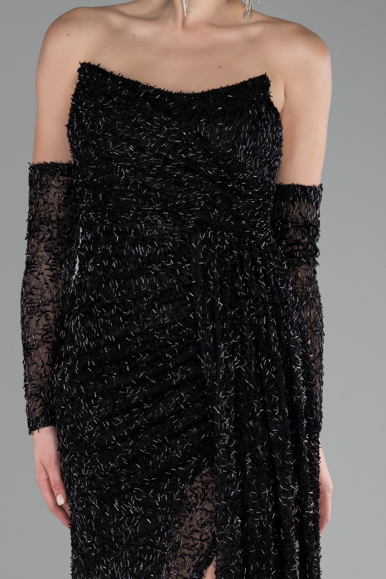 Siyah Straplez Yırtmaçlı Uzun Boncuklu Abiye ABU4163 - Görsel 3