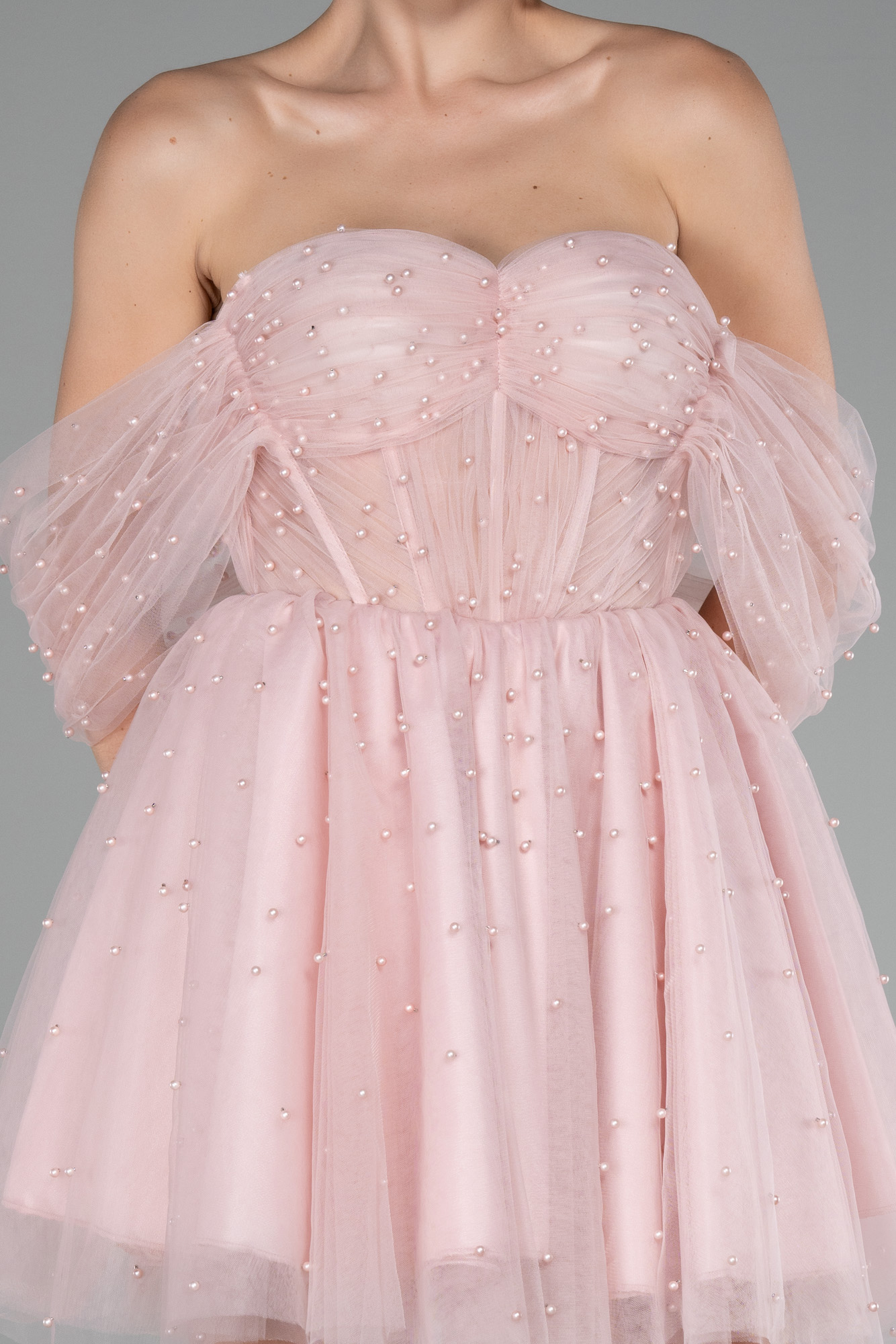 Pudra Kayık Yaka Boncuklu Kısa Abiye Elbisesi ABK2109 - Görsel 3