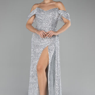 Gri Kayık Yaka Yırtmaçlı Uzun Pullu Abiye ABU4074