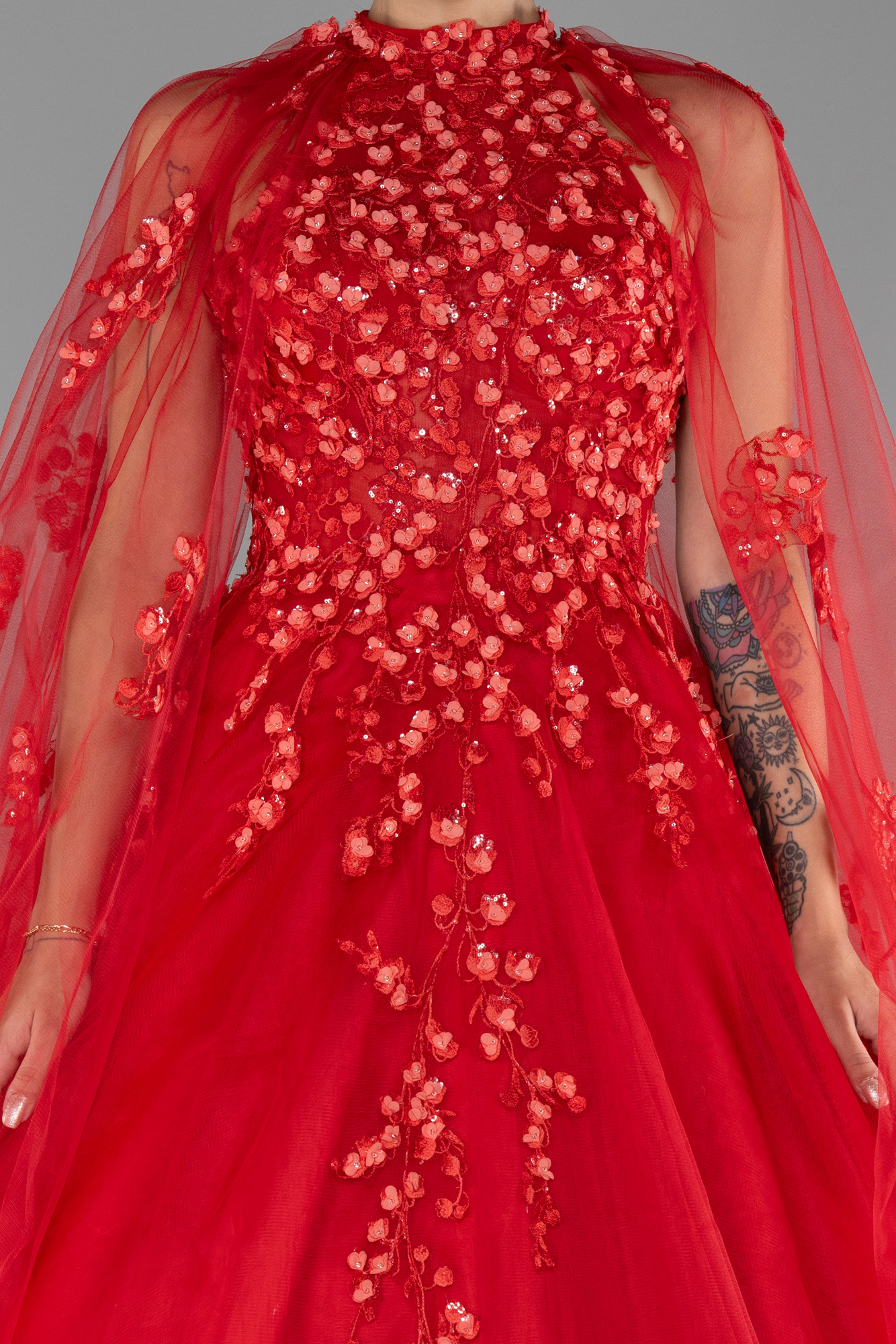 Kırmızı Halter Yaka Pelerin Kol Uzun Kına Elbisesi ABU4289 - Görsel 4