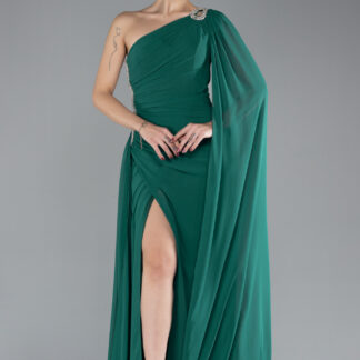 Zümrüt Yeşili Şallı Tek Omuz Yırtmaçlı Uzun Şifon Abiye ABU4406