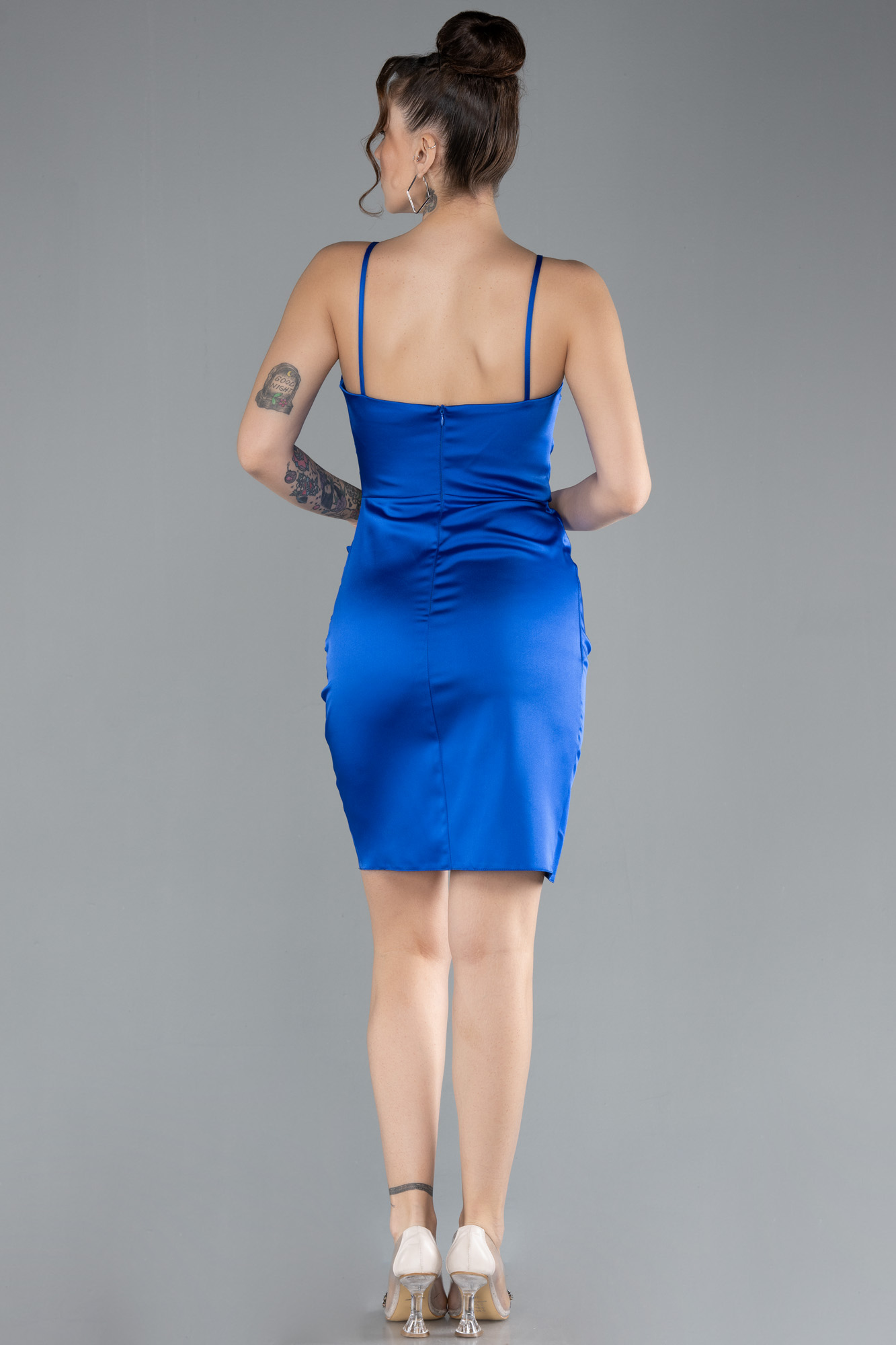 Saks Mavi Askılı Mini Saten Davet Elbisesi ABK2441 - Görsel 2