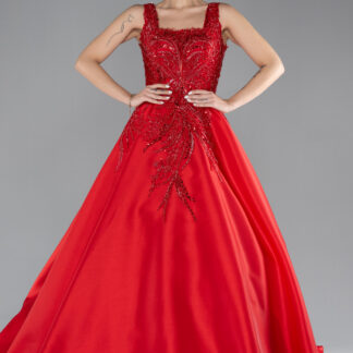 Kırmızı İşlemeli Kare Yaka Uzun Özel Tasarım Abiye ABU3745