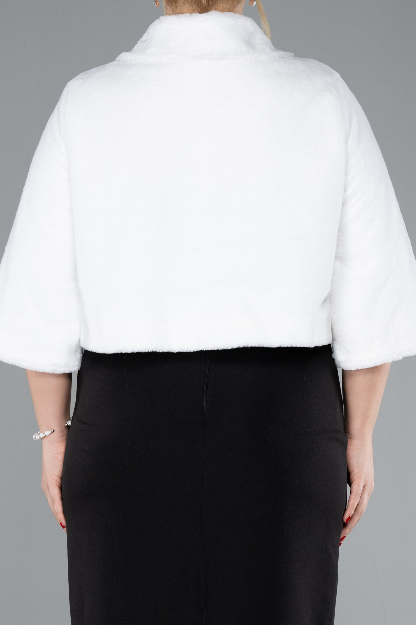 Beyaz Kapri Kol Kürk Görünümlü Büyük Beden Abiye Ceket ABB5097 - Görsel 4