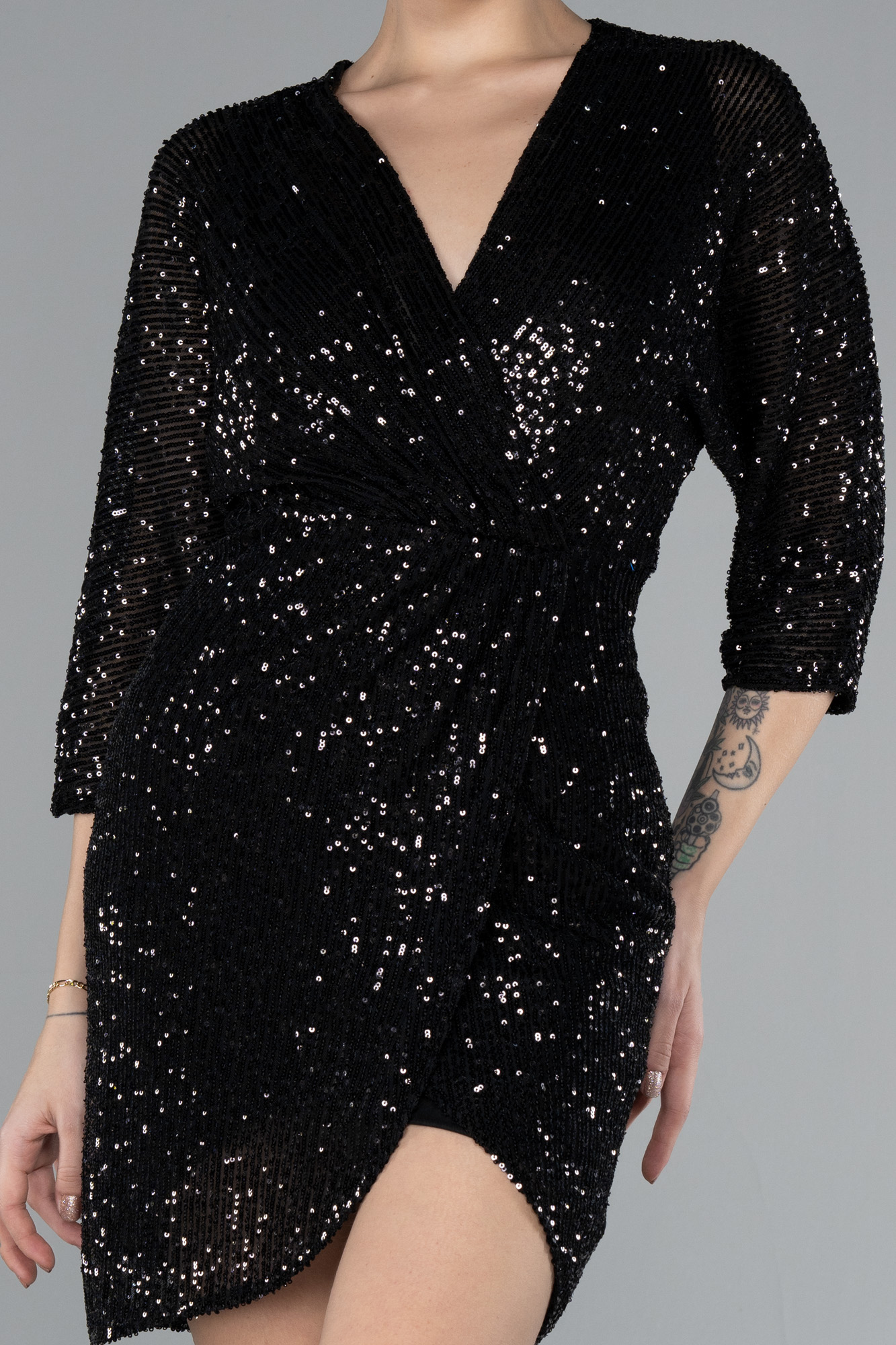 Siyah Kapri Kol Kruvaze Yaka Pullu Davet Elbisesi ABK1912 - Görsel 3