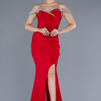 Kırmızı Taşlı Kayık Yaka Yırtmaçlı Uzun Abiye Elbise ABU4553