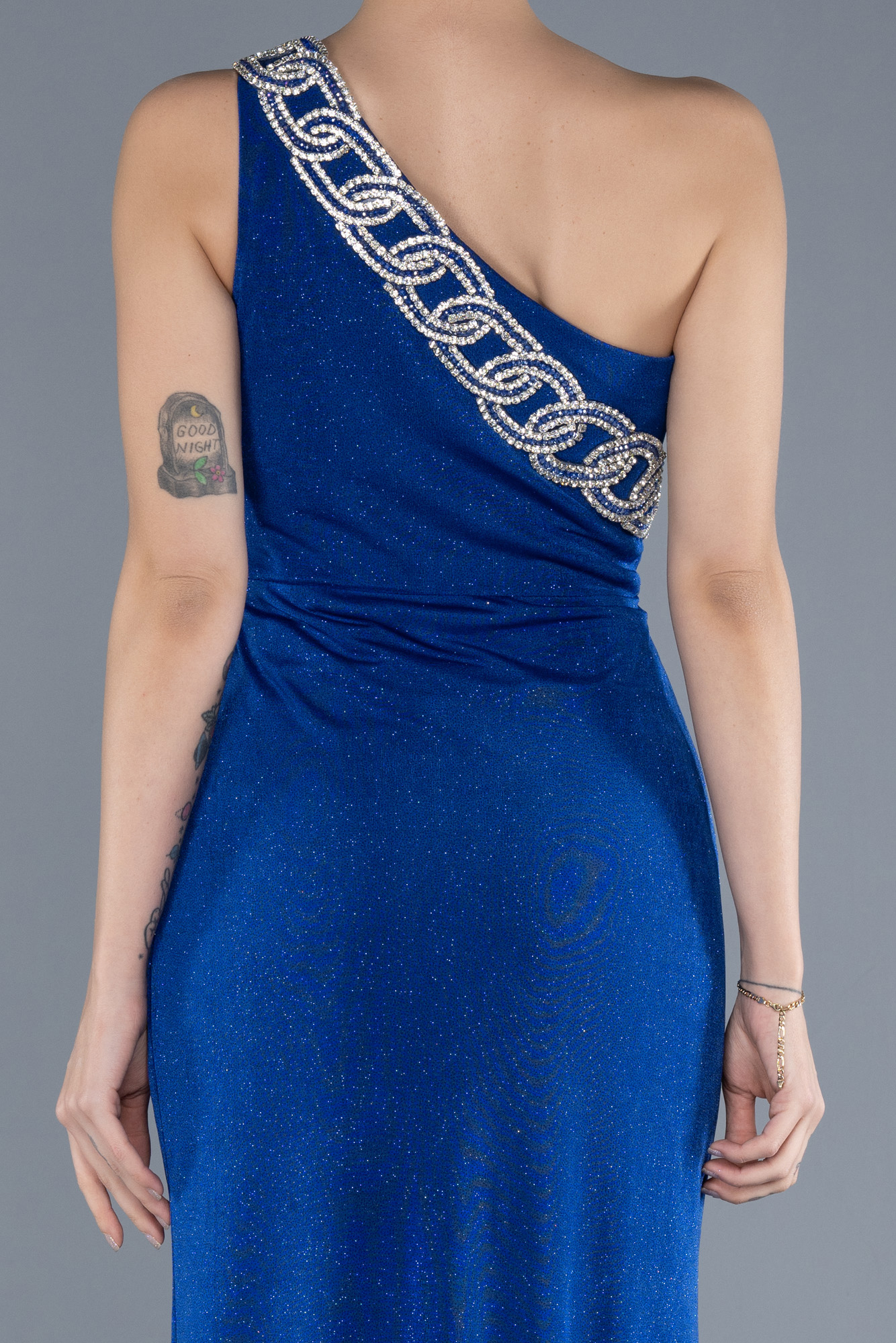 Saks Mavi Tek Omuz Bacak Dekolteli Uzun Simli Abiye ABU4599 - Görsel 4