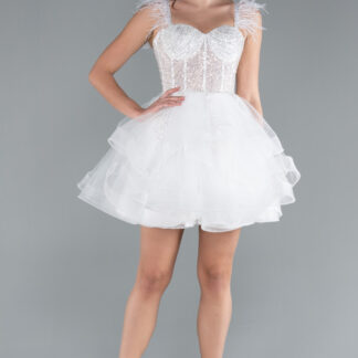 Ekru Üstü İşlemeli Balenli Kısa Nişan Elbisesi ABK2079