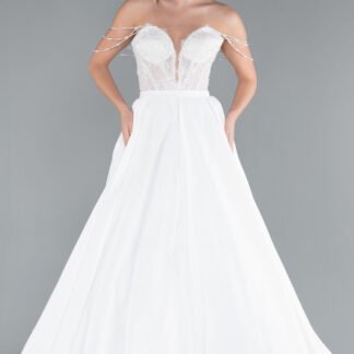 Ekru Straplez Üstü Pullu Dantel Uzun Saten Gelinlik ABG097