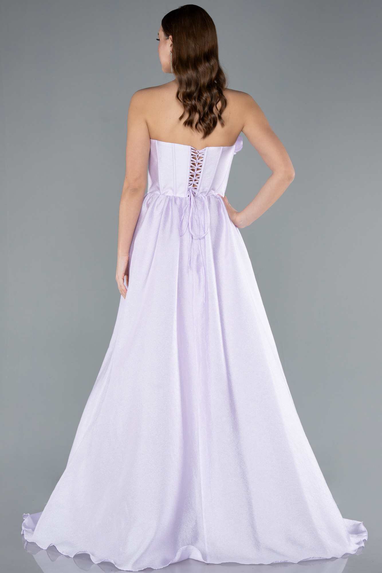 Lila Çiçekli Straplez Yaka Yırtmaçlı Uzun Abiye ABU4337 - Görsel 2