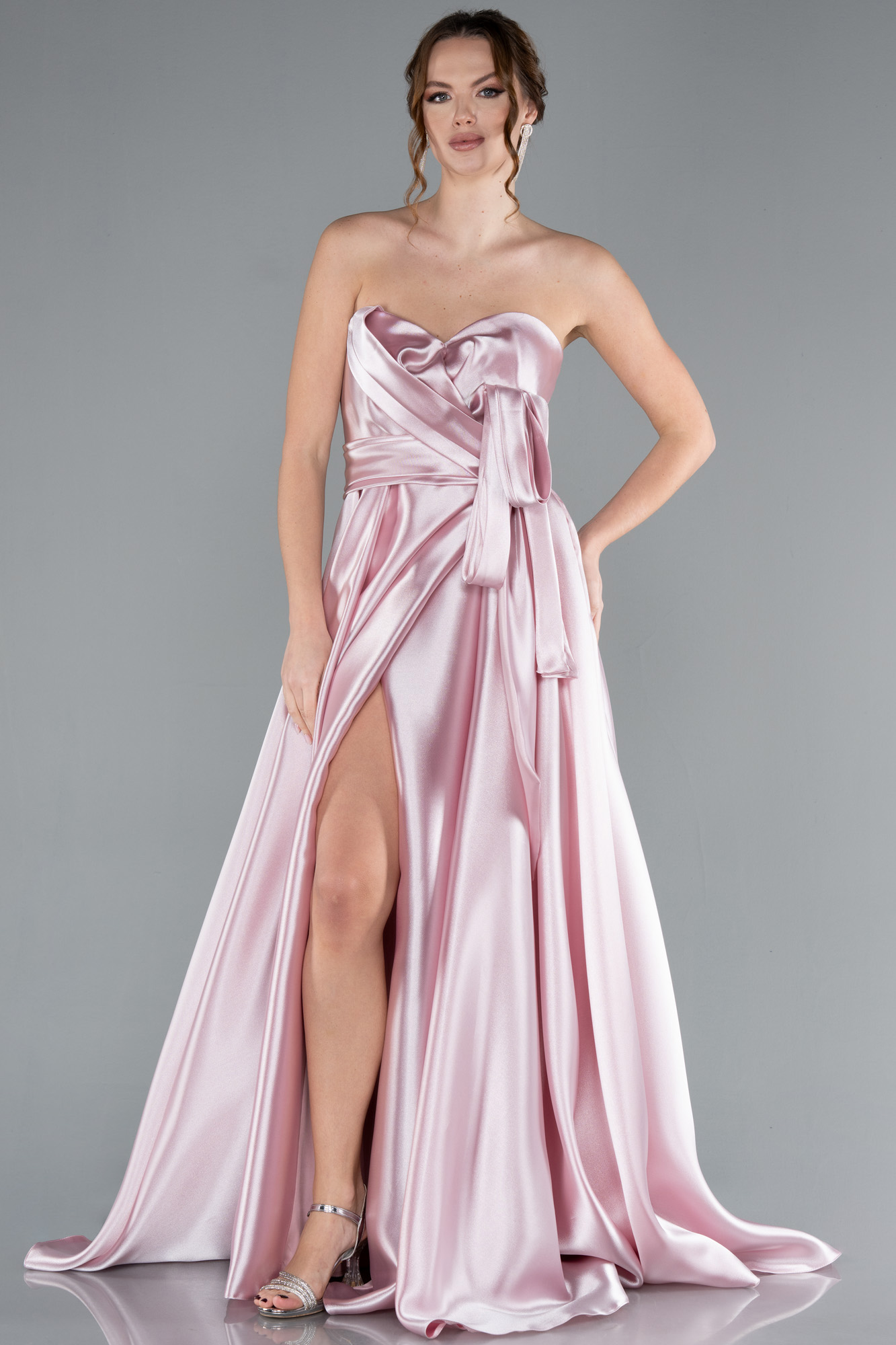 Pudra Straplez Bacak Dekolteli Uzun Saten Mezuniyet Elbisesi ABU4774