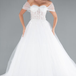 Ekru Kayık Yaka Dantel İşlemeli Balenli Uzun Gelinlik ABG126