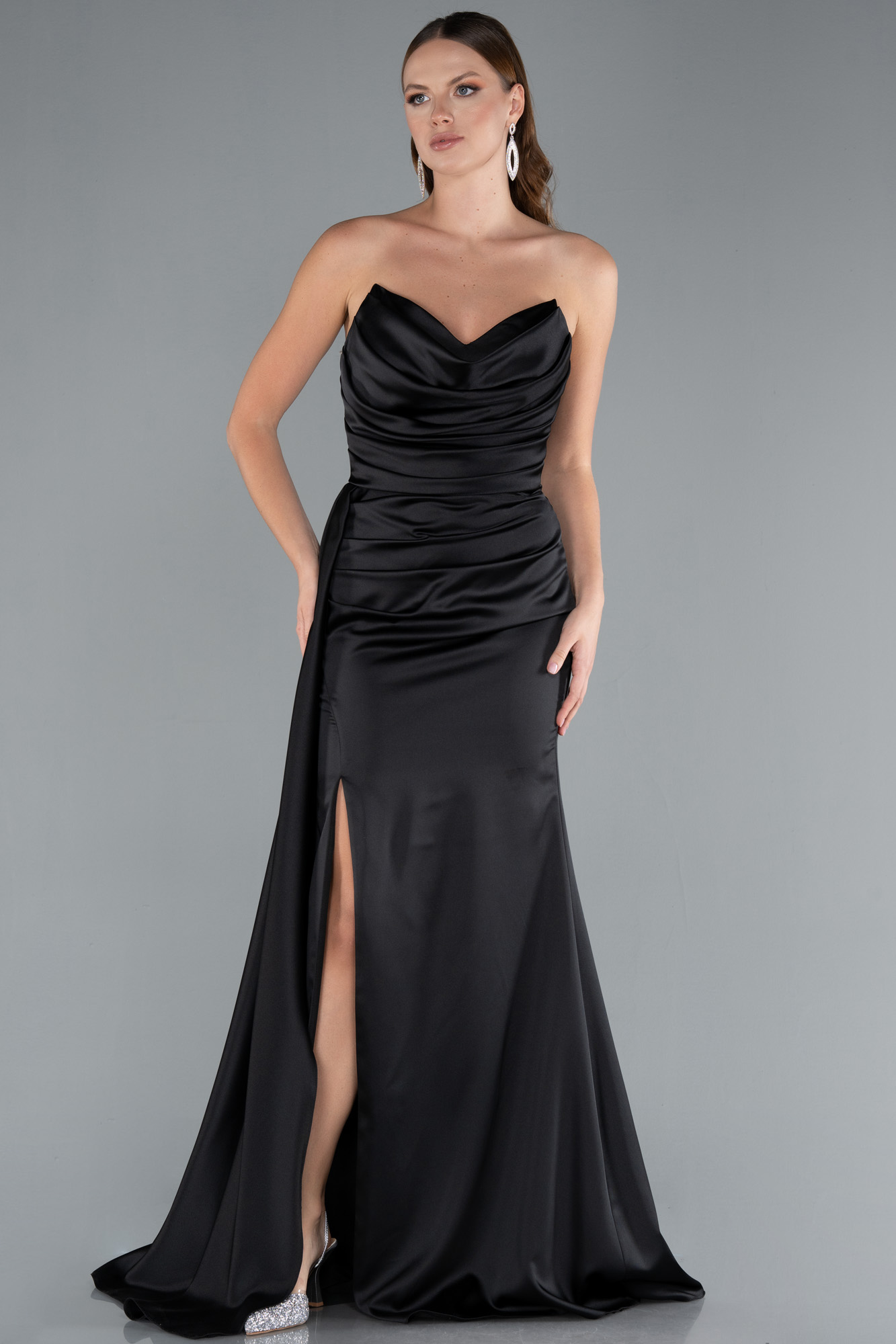 Kırmızı Kedi Kulağı Straplez Yırtmaçlı Uzun Saten Abiye ABU4841 - Görsel 5