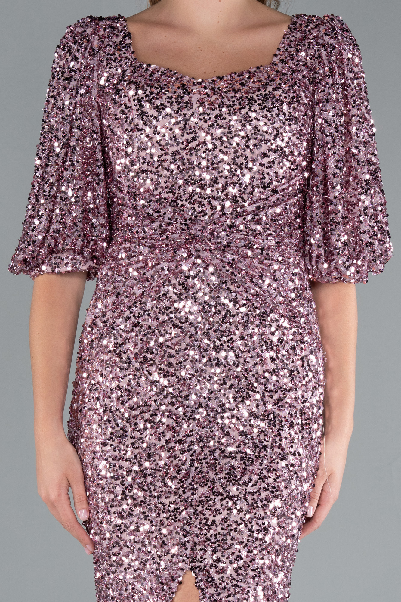 Pudra Kısa Kol Kare Yaka Yırtmaçlı Uzun Pullu Abiye ABU4848 - Görsel 3