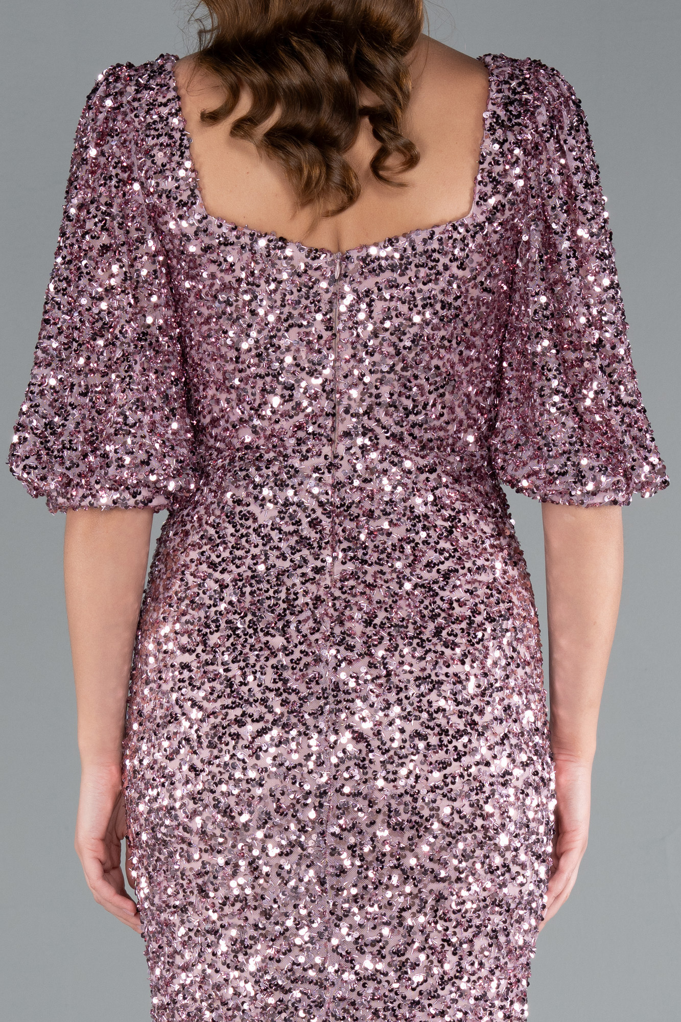 Pudra Kısa Kol Kare Yaka Yırtmaçlı Uzun Pullu Abiye ABU4848 - Görsel 4