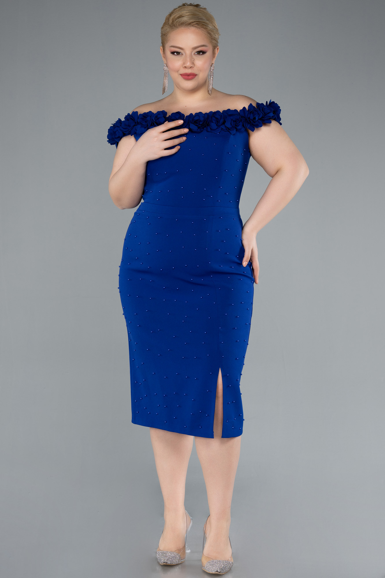 Saks Mavi Kayık Yaka Midi Büyük Beden Davet Elbisesi ABK2318