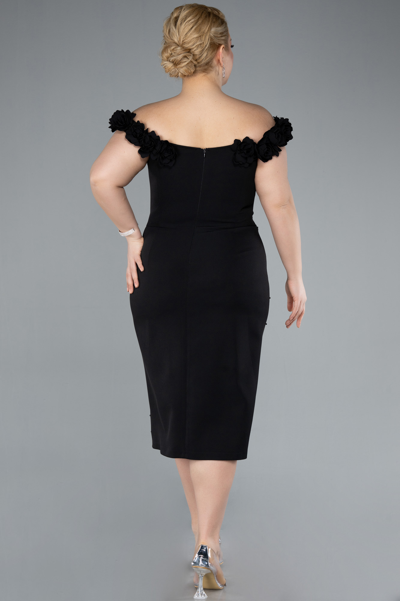 Siyah Çiçekli Kayık Yaka Midi Büyük Beden Davet Elbisesi ABK2318 - Görsel 2