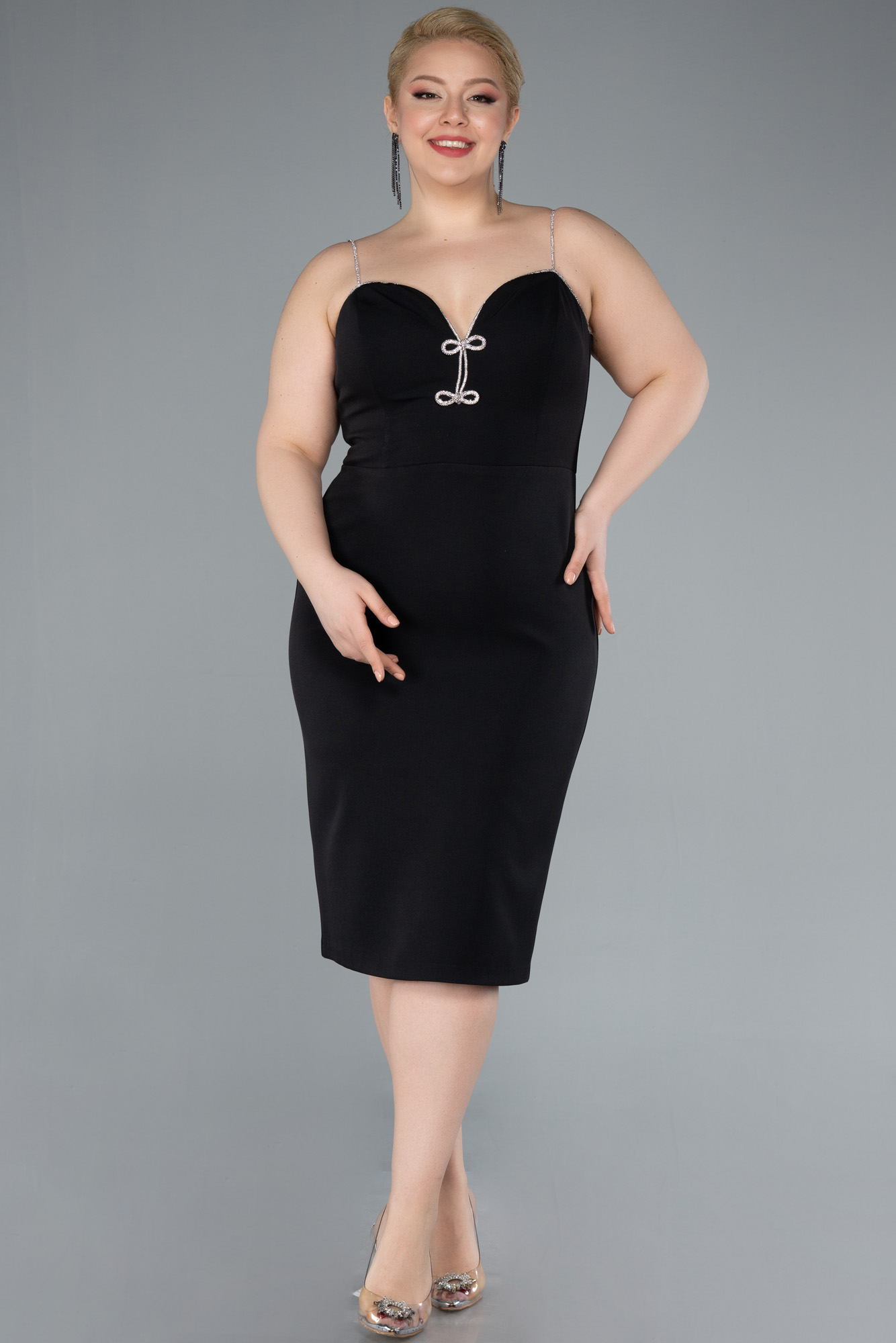 Siyah Askılı Midi Büyük Beden Davet Elbisesi ABK2322