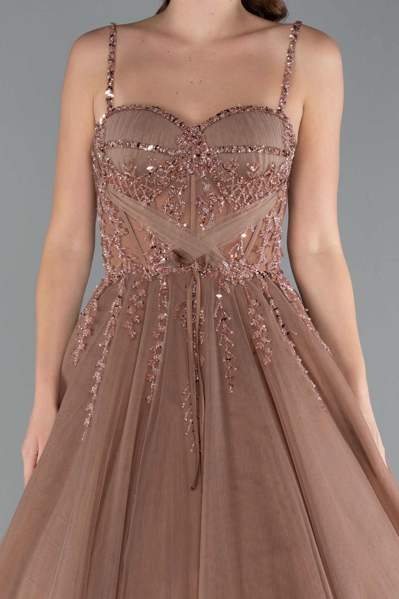 Bakır Üstü Taş İşlemeli Uzun Özel Tasarım Nişan Elbisesi ABU4485 - Görsel 3