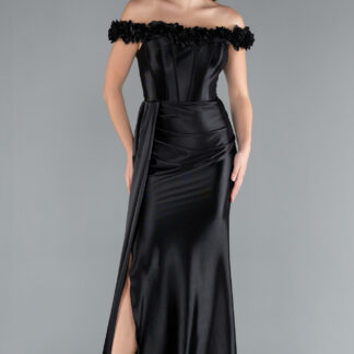 Siyah Çiçekli Kayık Yaka Balenli Uzun Saten Abiye ABU4903