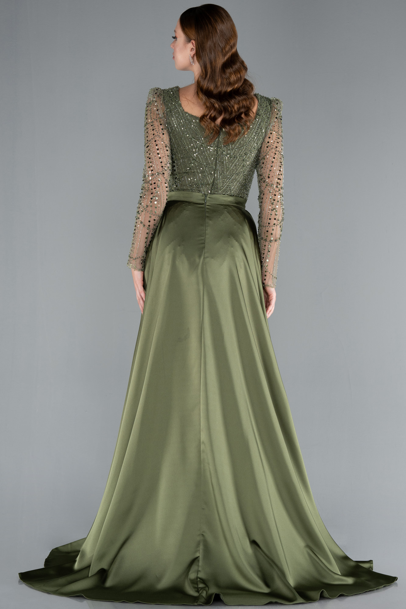 Haki Uzun Kol Taşlı Saten Kuyruk Aksesuarlı Abiye ABU4603 - Görsel 3