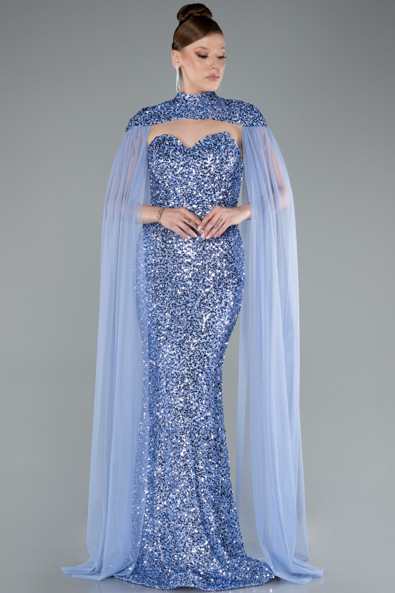 İndigo Tül Pelerinli Straplez Uzun Pullu Abiye ABU4910