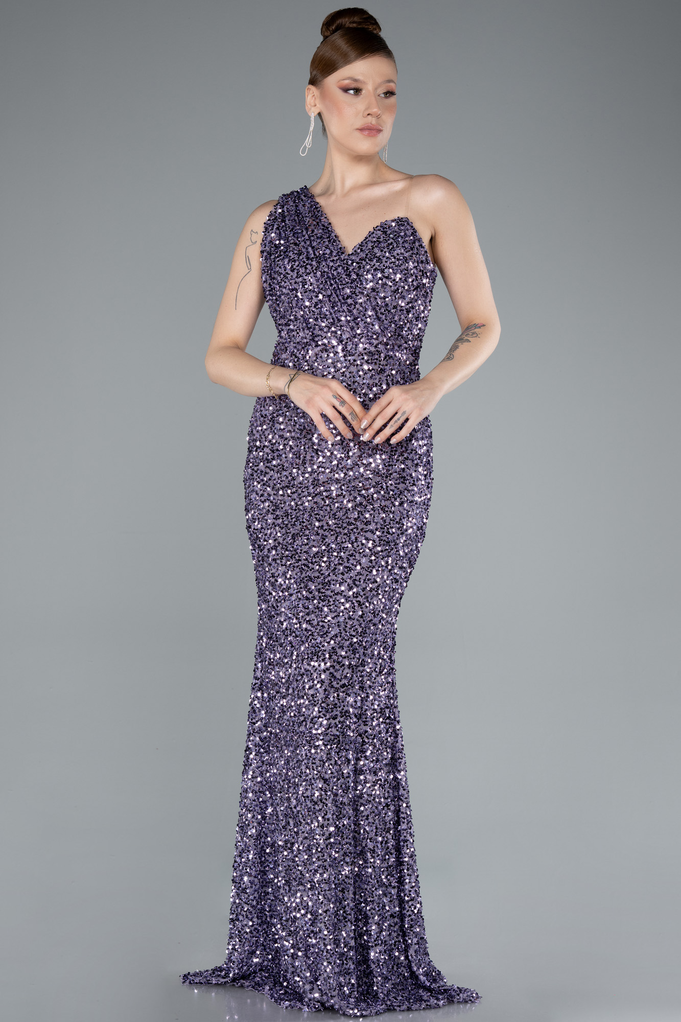 Lavanta Tek Omuz Uzun Pullu Balık Abiye Elbise ABU4915