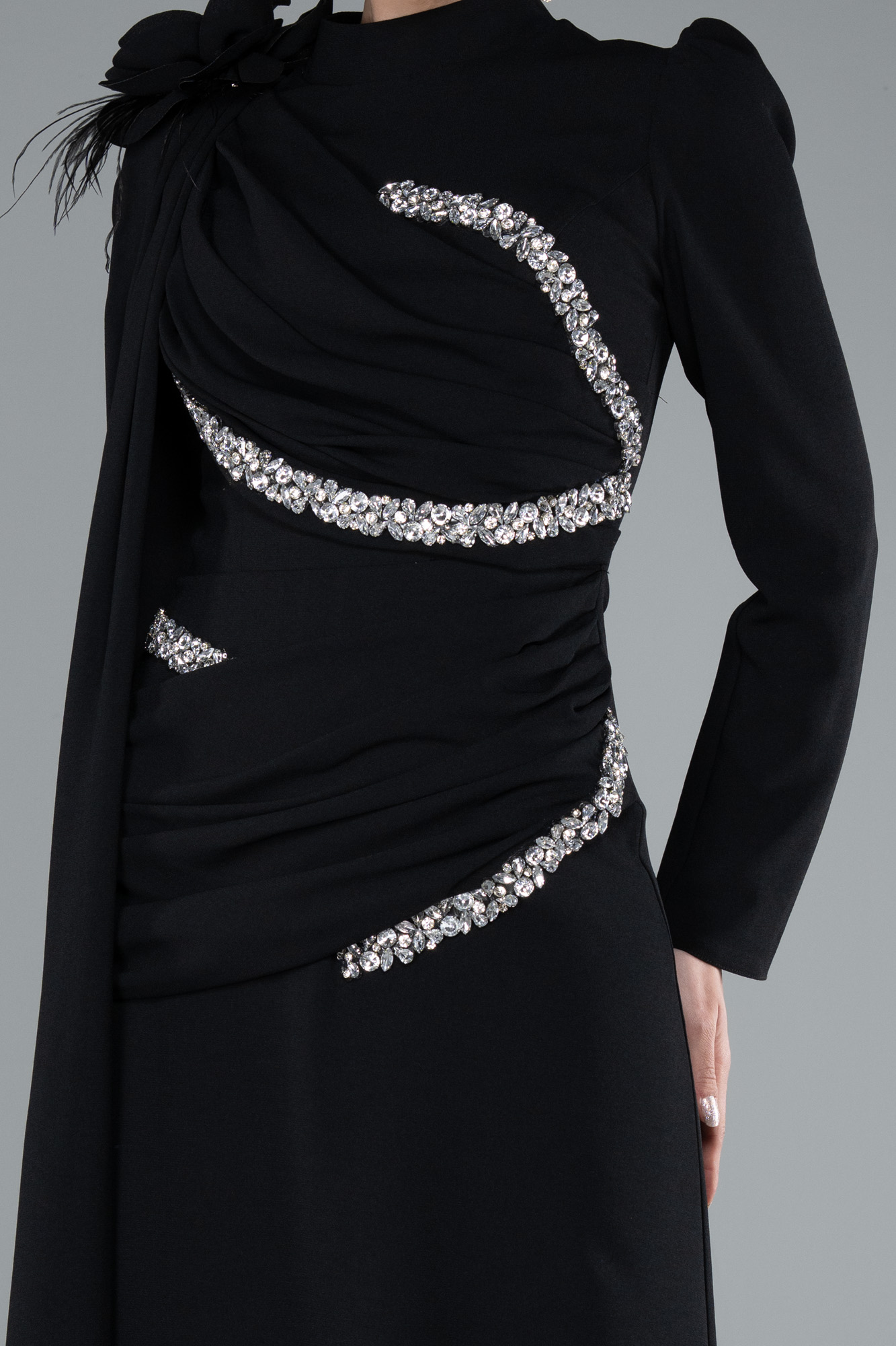 Siyah Dik Yaka Uzun Kol Şallı Tesettür Abiye ABU4934 - Görsel 3