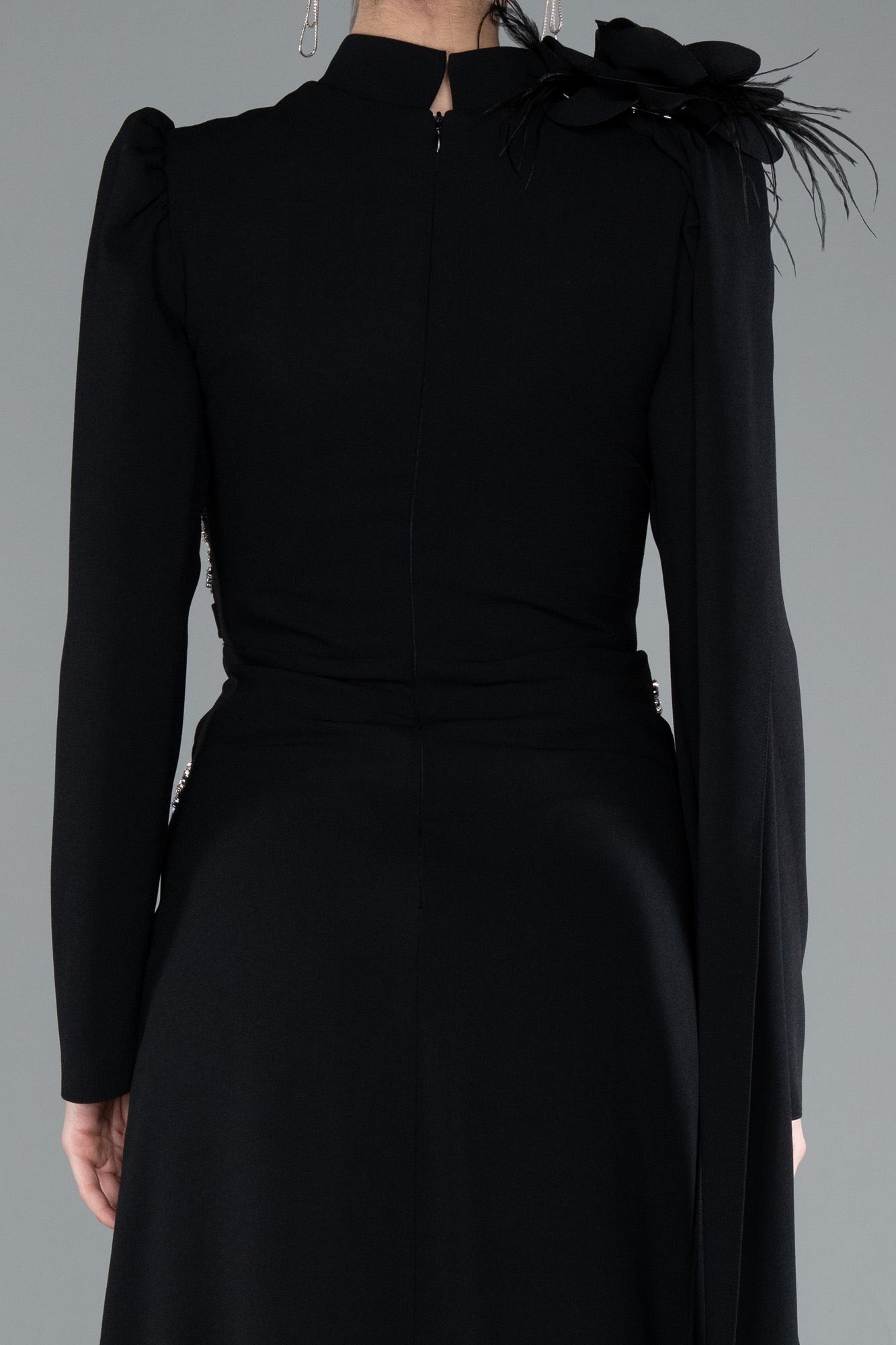 Siyah Dik Yaka Uzun Kol Şallı Tesettür Abiye ABU4934 - Görsel 4