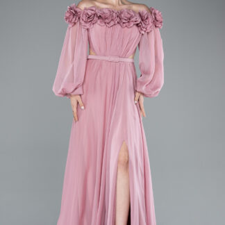 Pudra Çiçekli Kayık Yaka Yırtmaçlı Uzun Şifon Abiye ABU4130