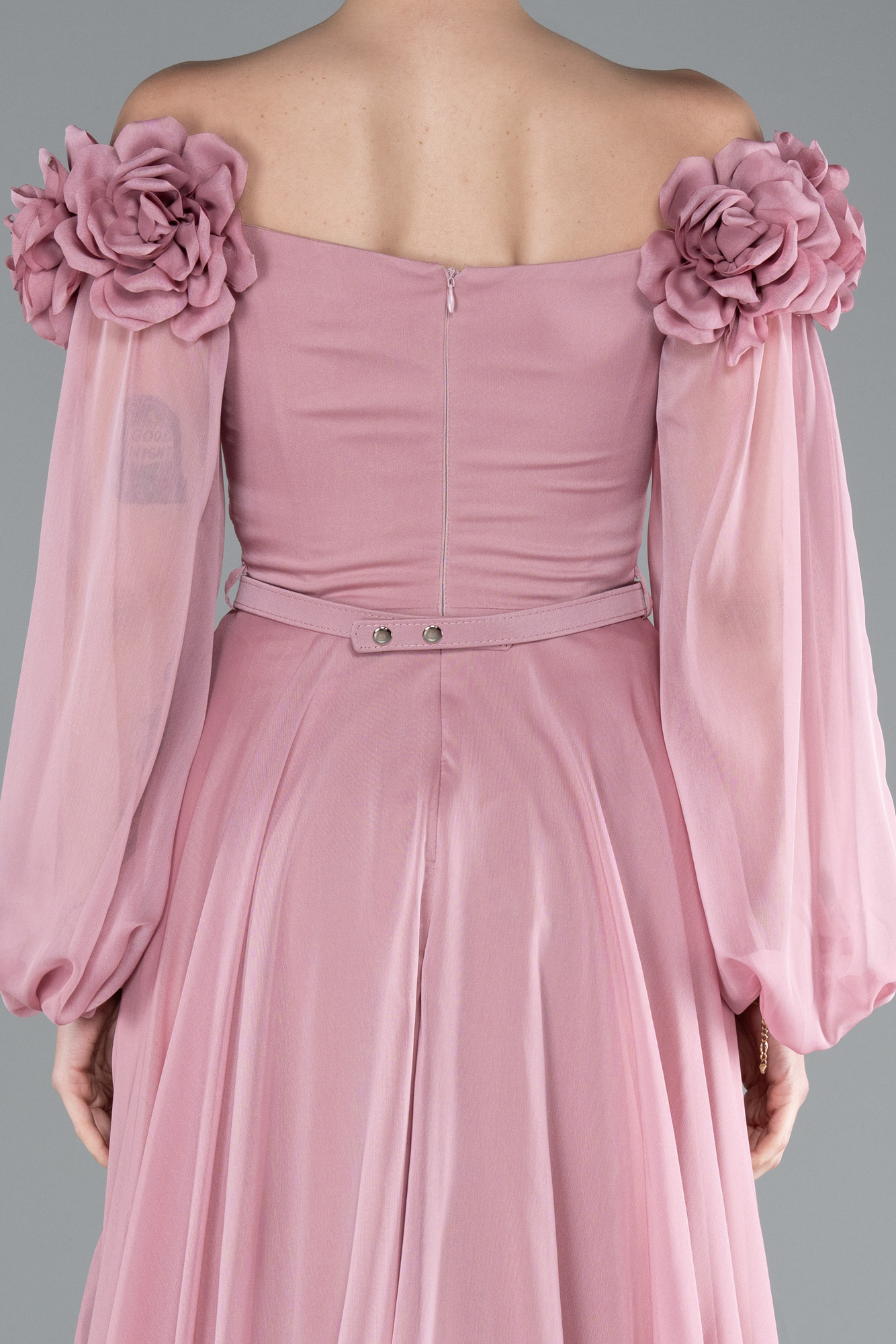 Pudra Çiçekli Kayık Yaka Yırtmaçlı Uzun Şifon Abiye ABU4130 - Görsel 4