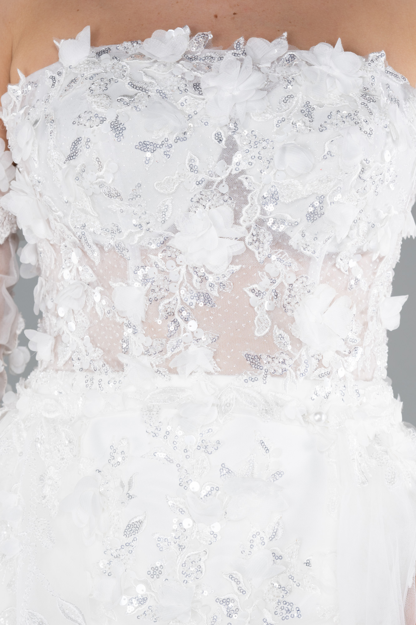 Ekru Straplez Çiçek Aplikeli Uzun Kuyruklu Mini Gelinlik ABG132 - Görsel 5